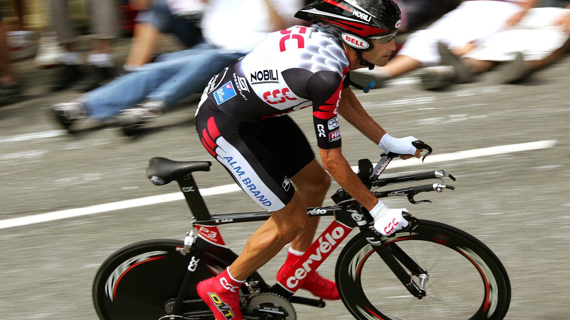 CBA为中国篮球输送无数人才,cba篮球队靠什么赚钱